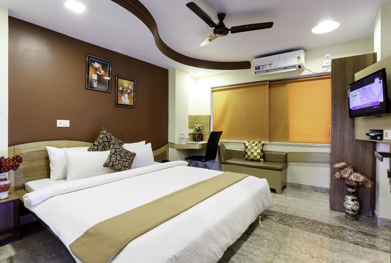 Hotel Narayani Enclave Calcutta Eksteriør billede