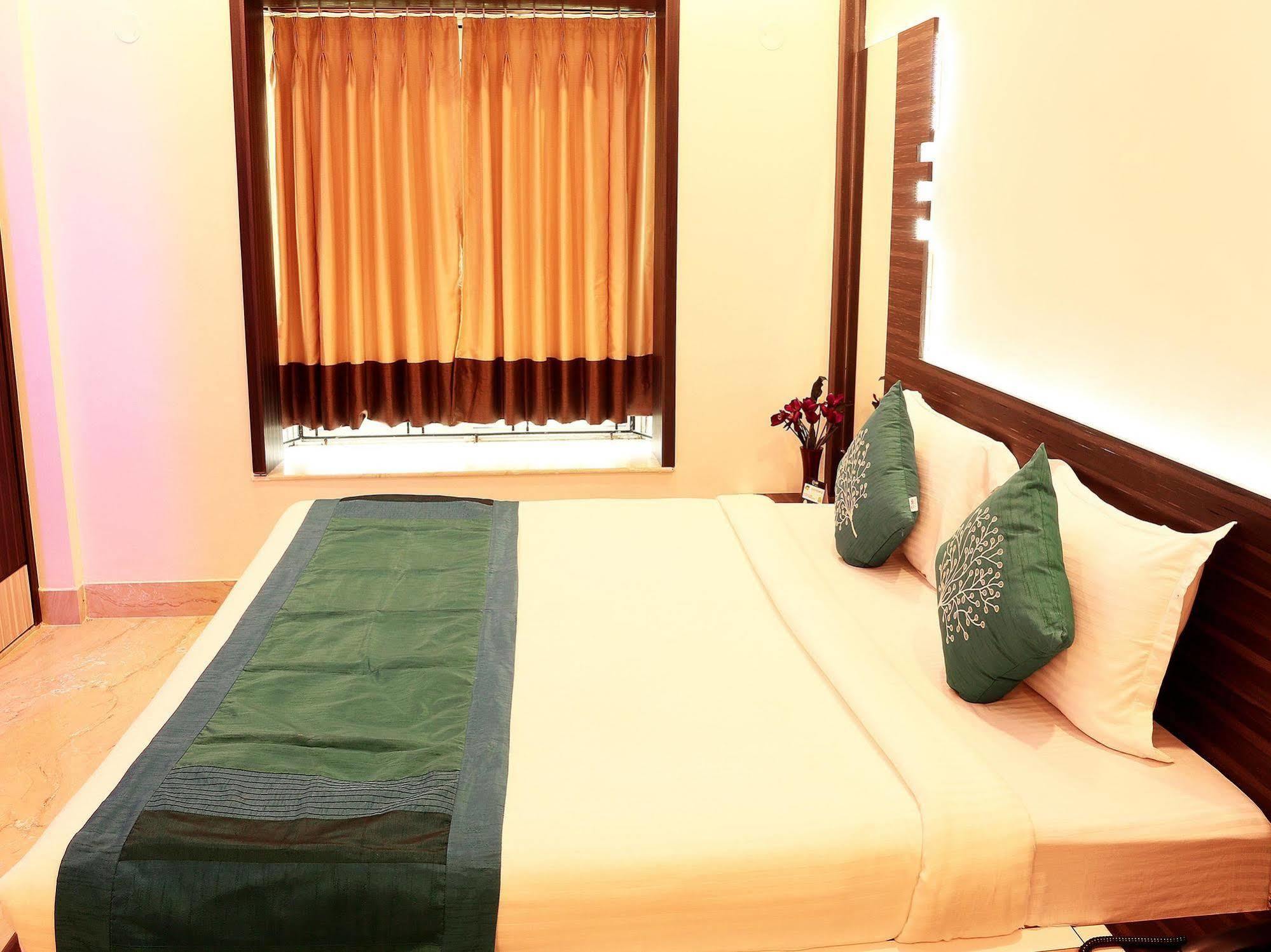 Hotel Narayani Enclave Calcutta Eksteriør billede